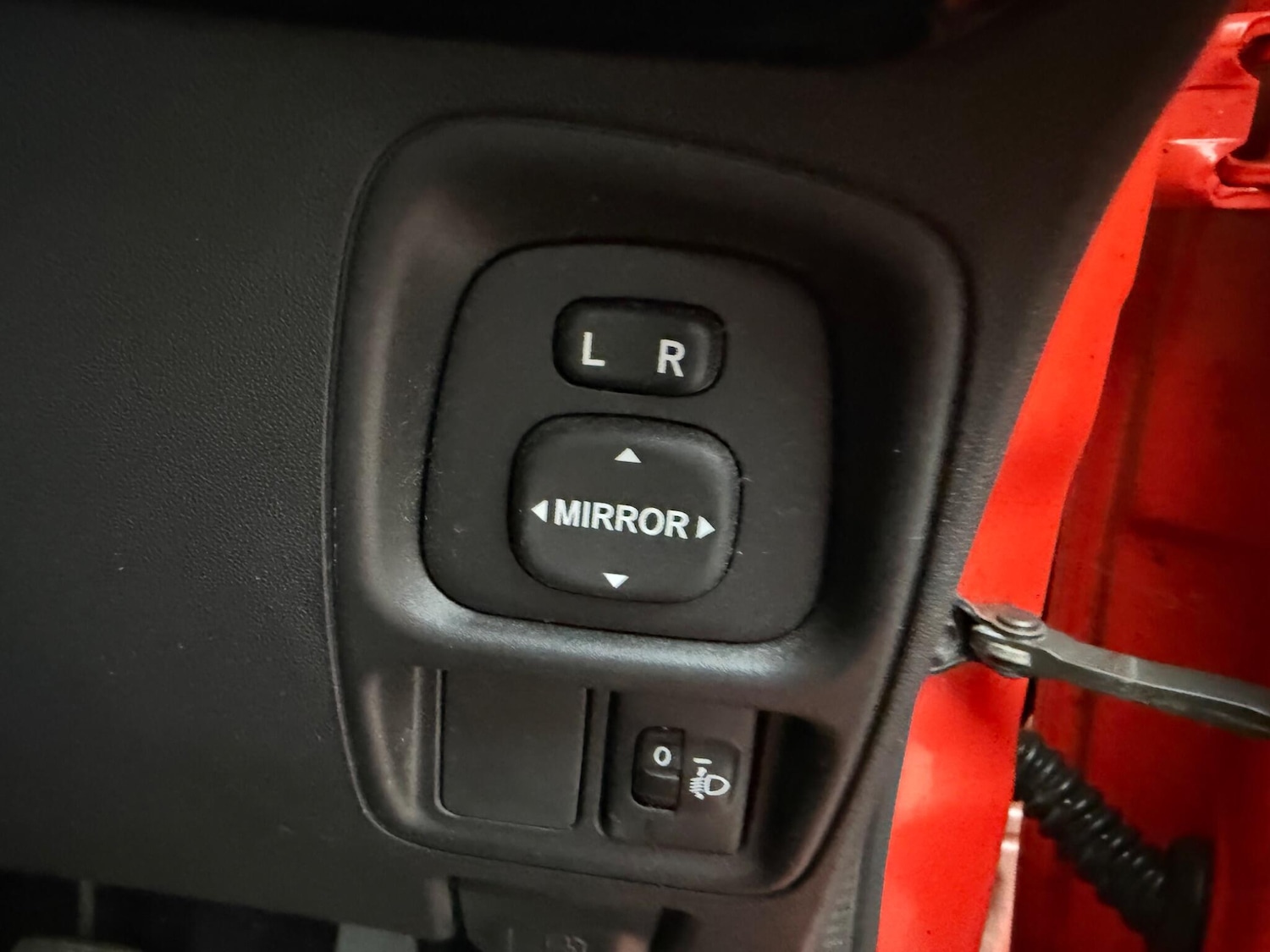 Used Toyota AYGO 2015 for sale - 77396336: Photo 25