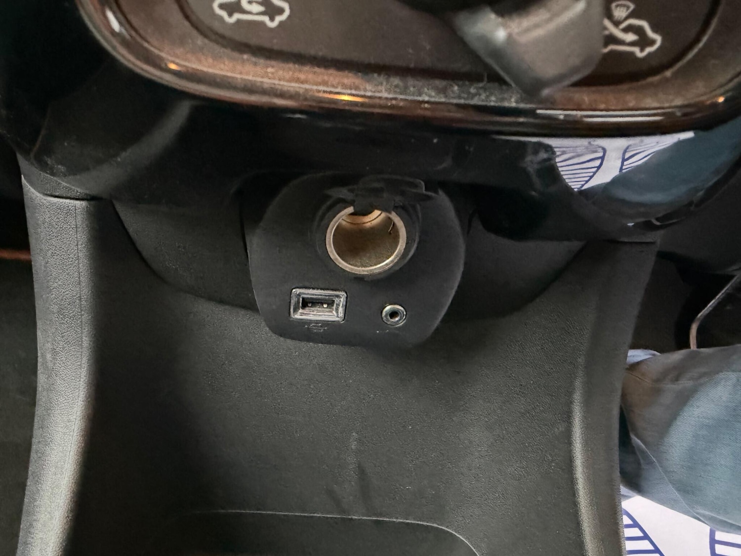 Used Toyota AYGO 2015 for sale - 77396336: Photo 29