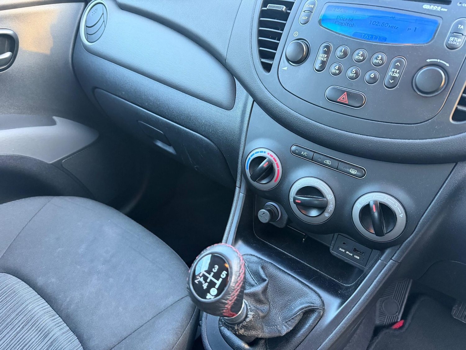 Used Hyundai i10 2012 for sale - 76786469: Photo 13