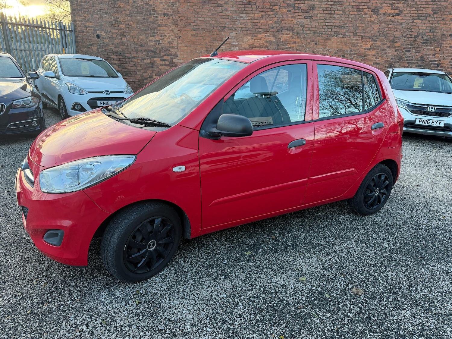 Used Hyundai i10 2012 for sale - 76786469: Photo 25