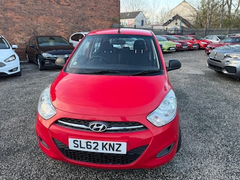 Used Hyundai i10 2012 for sale - 76786469: Photo