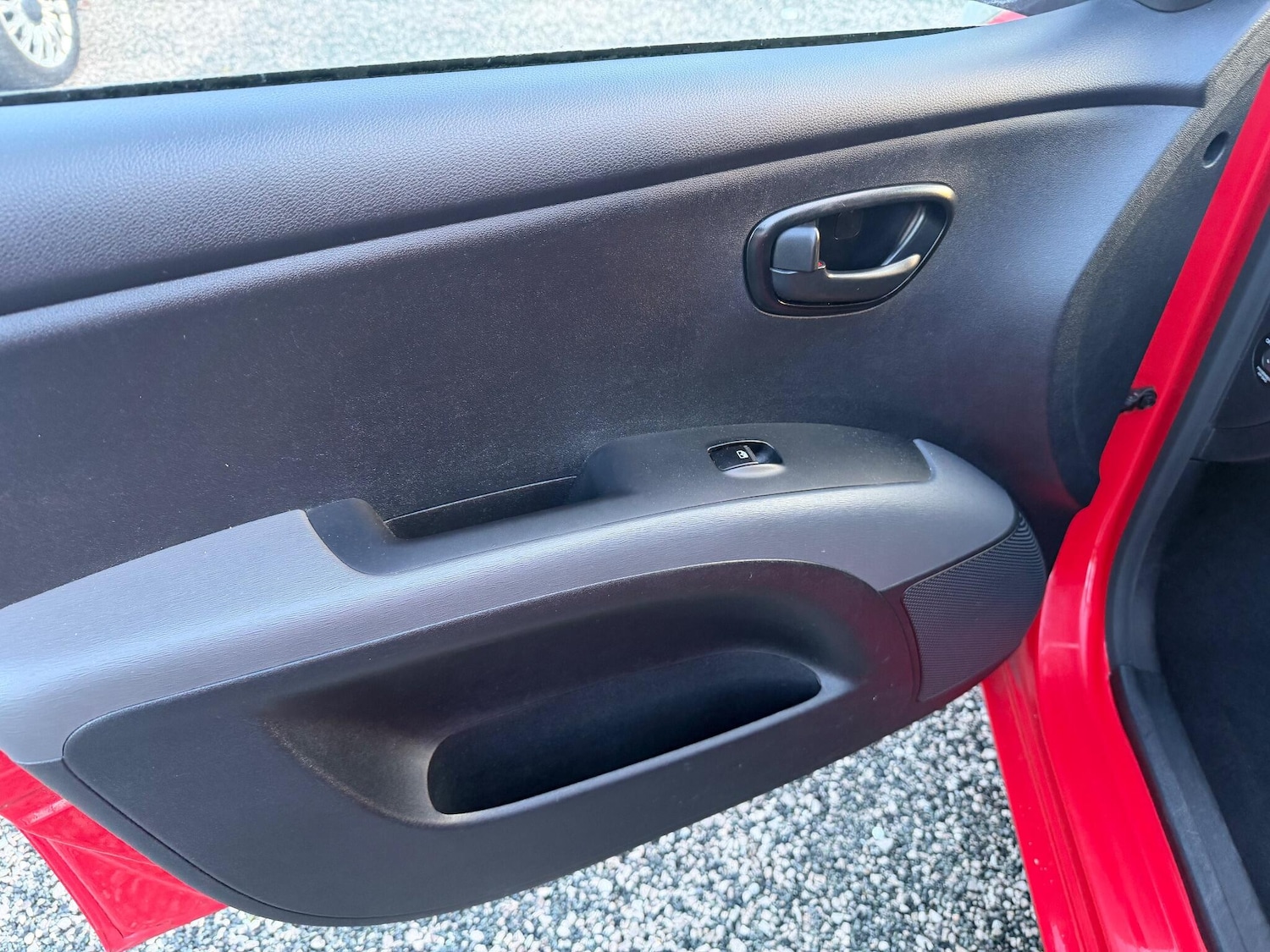 Used Hyundai i10 2012 for sale - 76786469: Photo 30