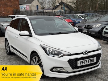 (17) - 1.2 Premium SE Nav Euro 6 5dr