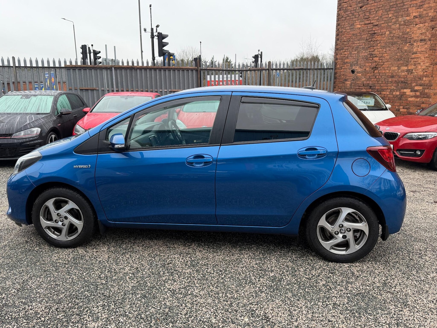 Used Toyota Yaris 2016 for sale - 77215825: Photo 12