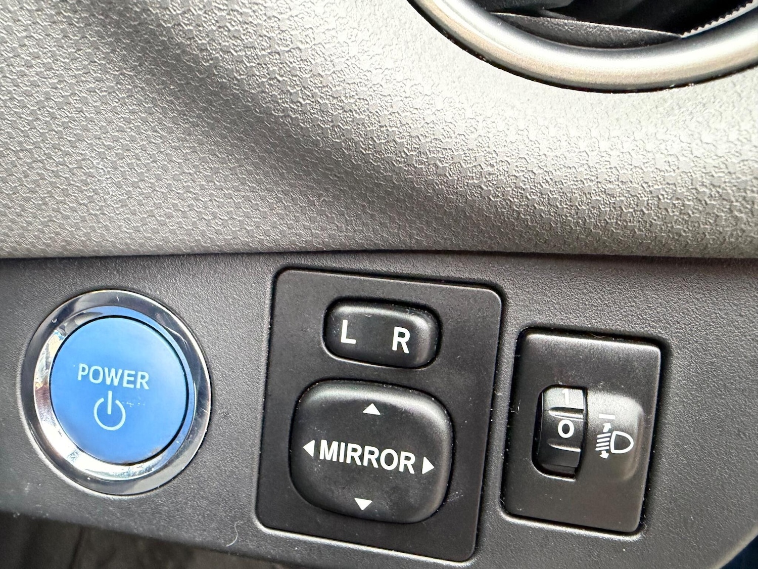 Used Toyota Yaris 2016 for sale - 77215825: Photo 25