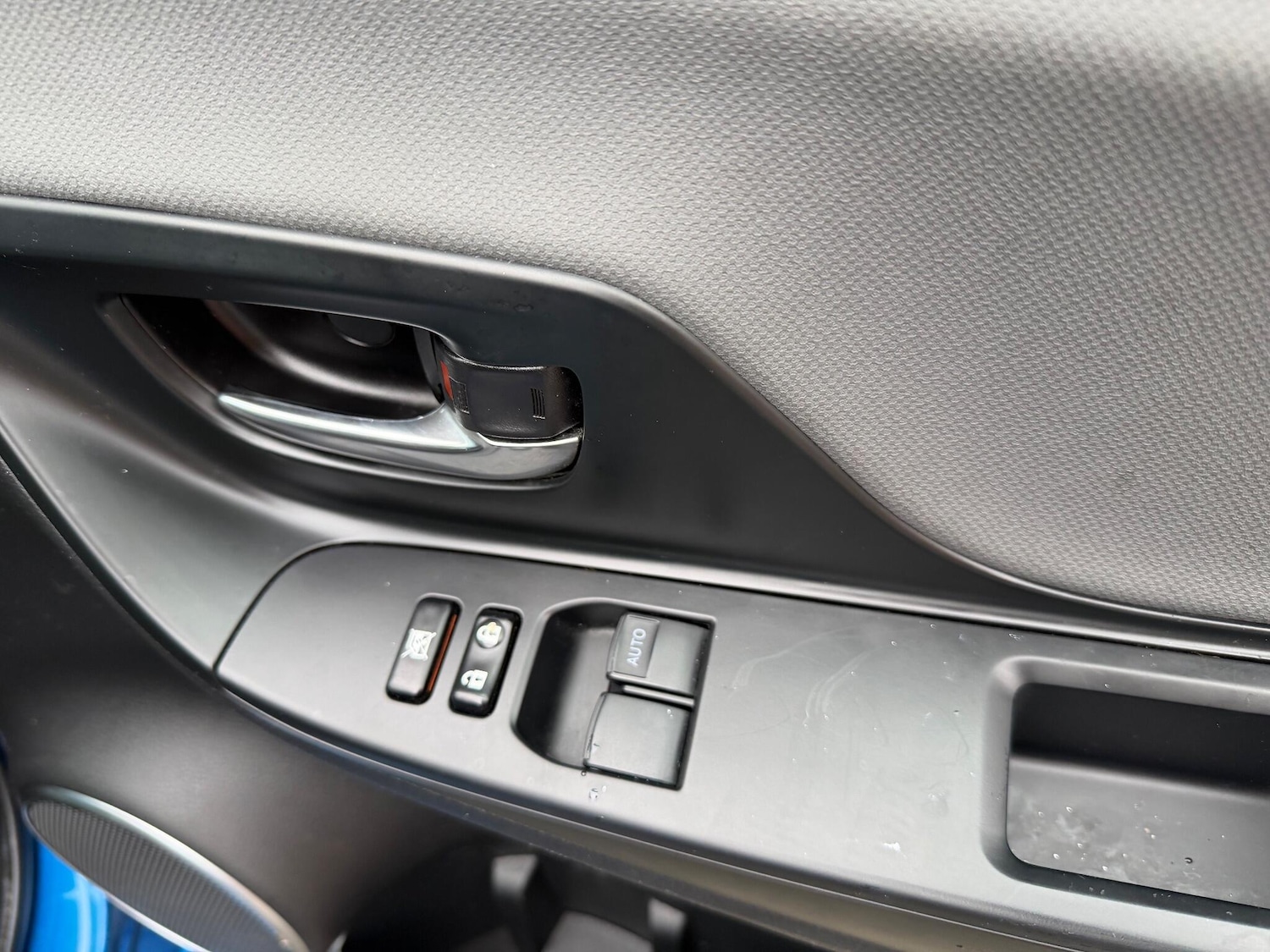 Used Toyota Yaris 2016 for sale - 77215825: Photo 26