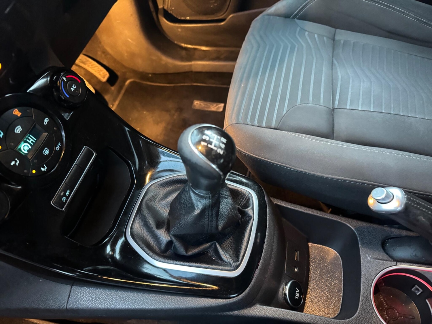 Used Ford Fiesta 2014 for sale - 76786700: Photo 19