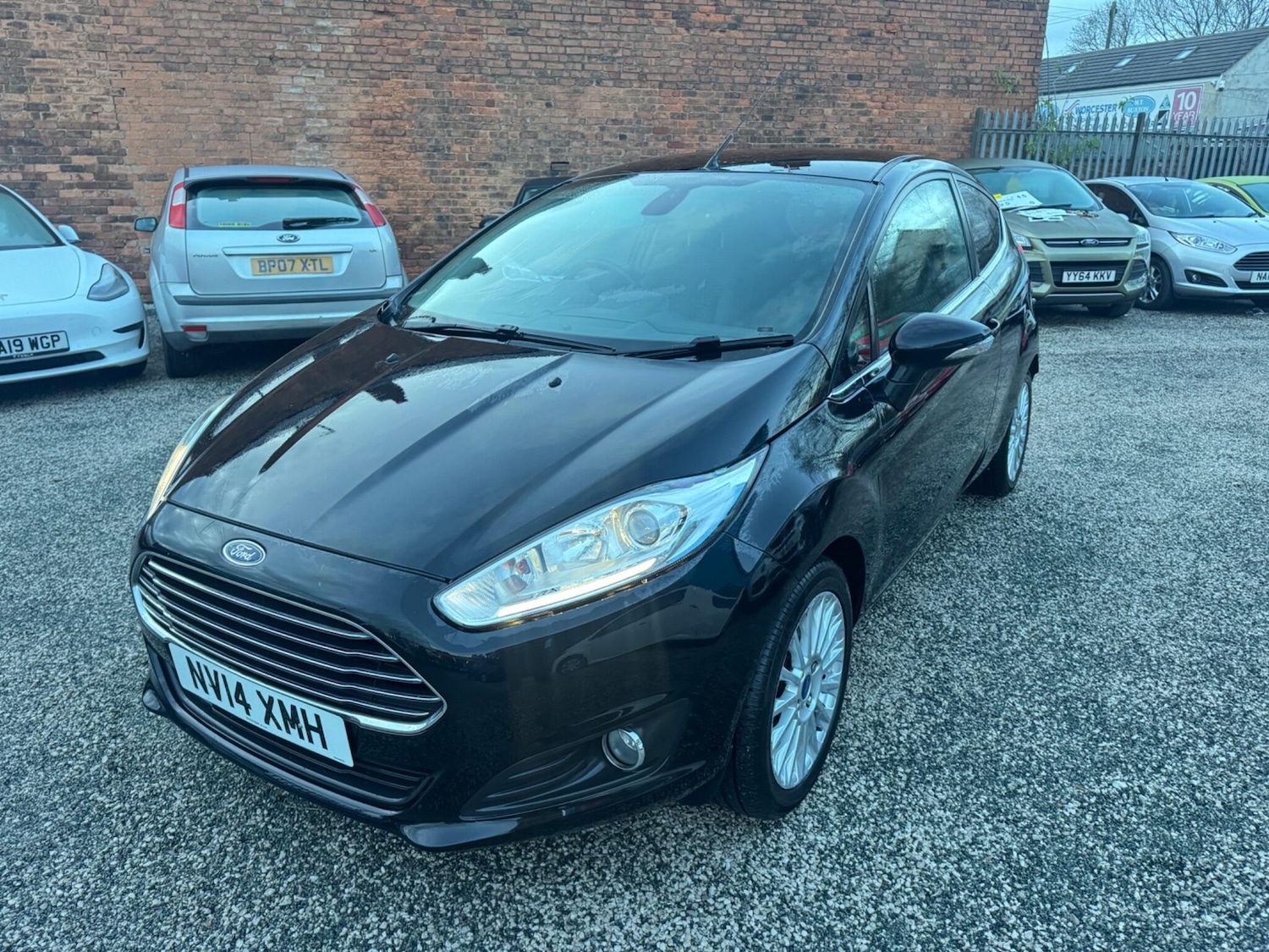 Used Ford Fiesta 2014 for sale - 76786700: Photo 2