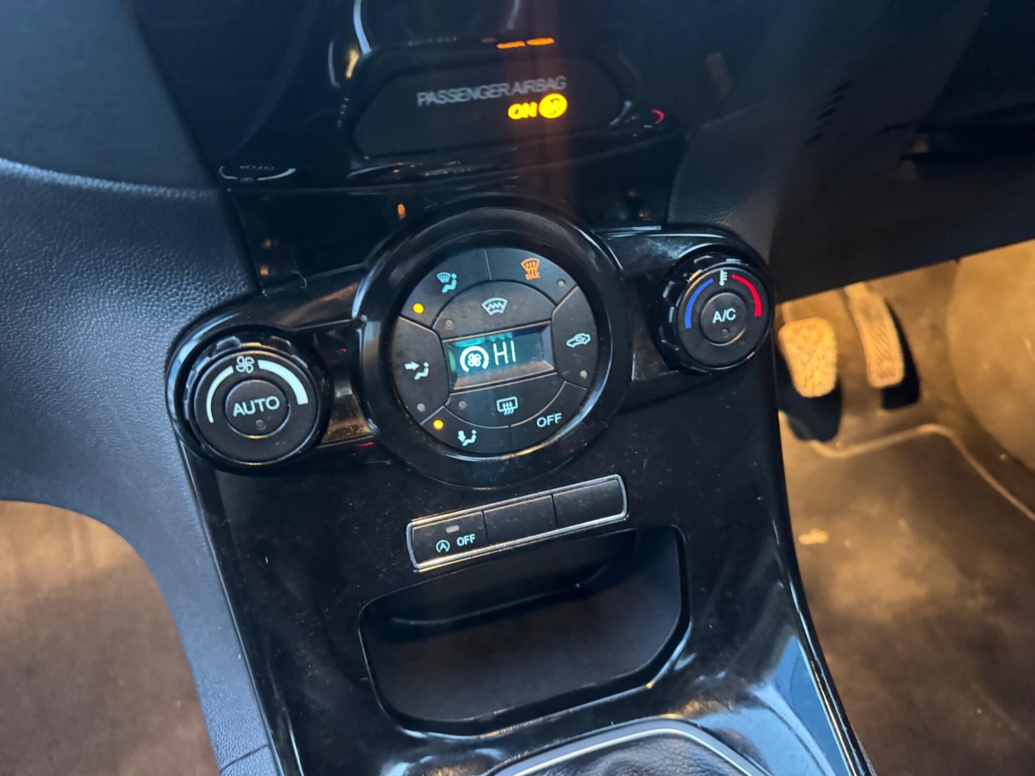 Used Ford Fiesta 2014 for sale - 76786700: Photo 20