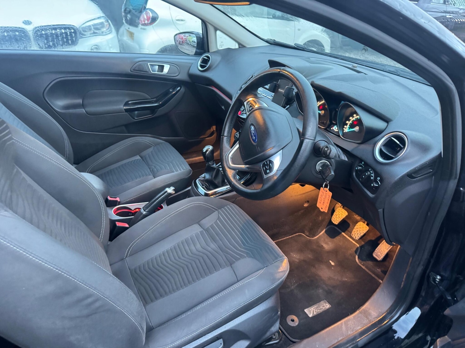 Used Ford Fiesta 2014 for sale - 76786700: Photo 3