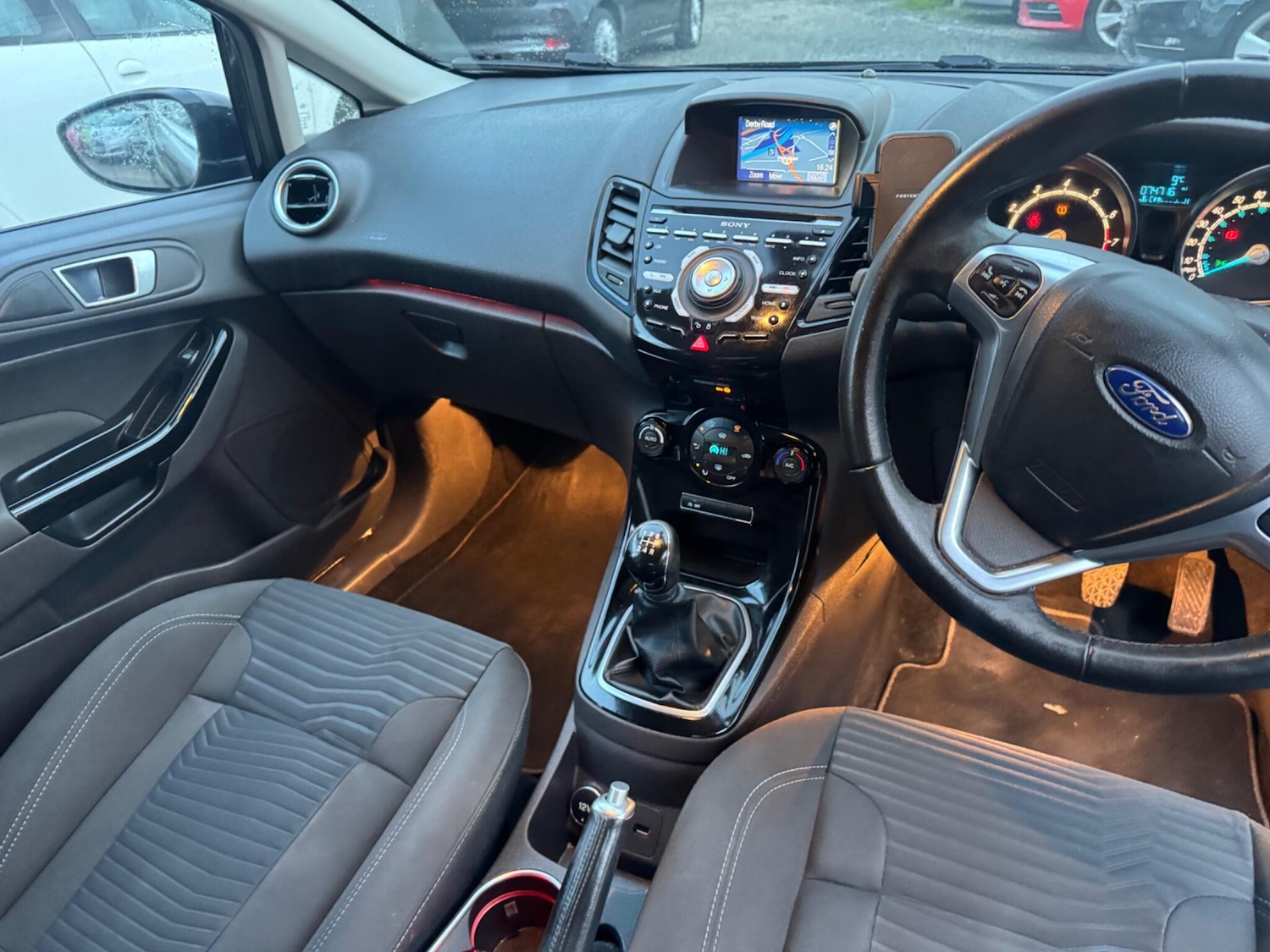 Used Ford Fiesta 2014 for sale - 76786700: Photo 6