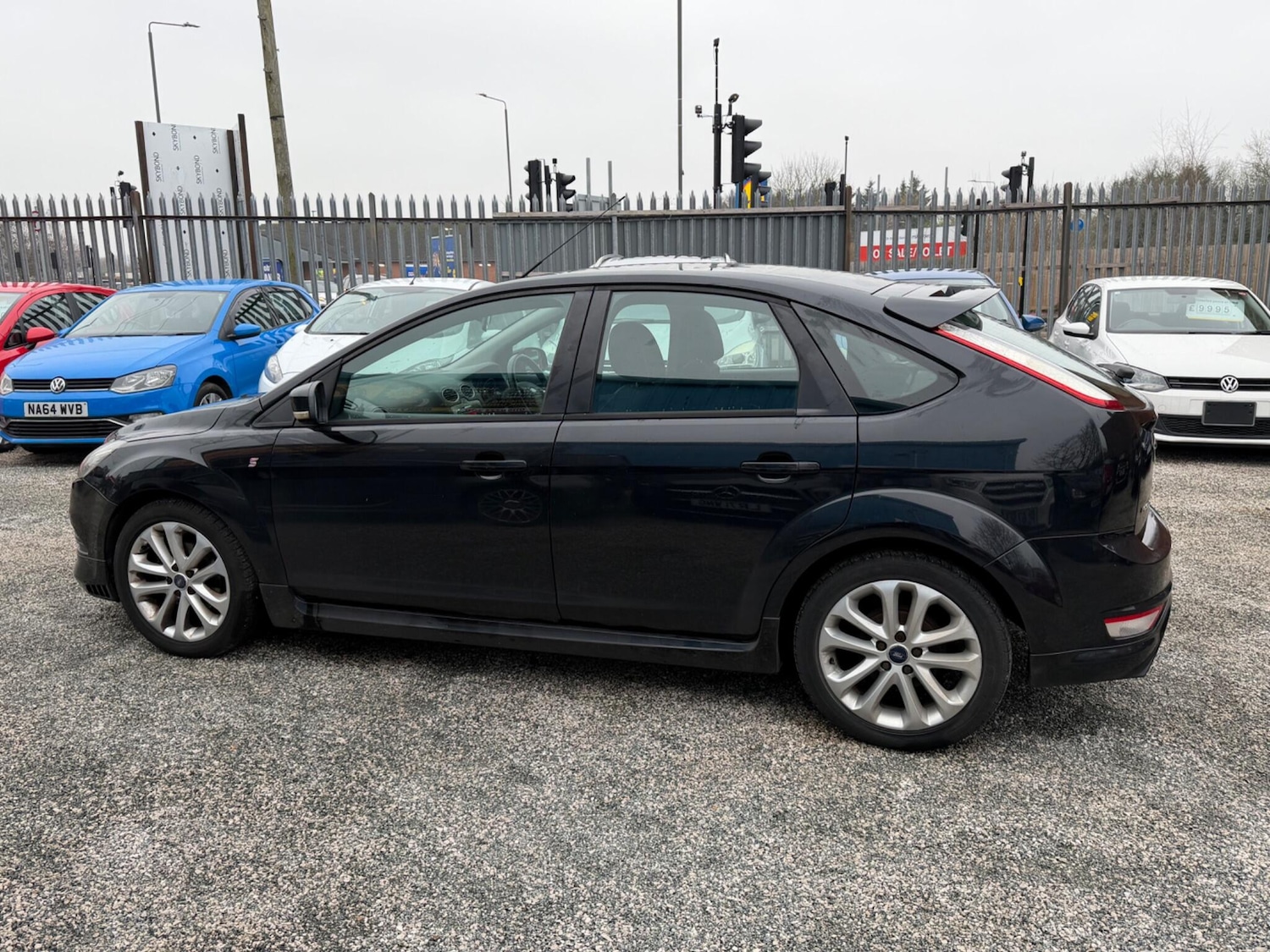 Used Ford Focus 2010 for sale - 77425942: Photo 11