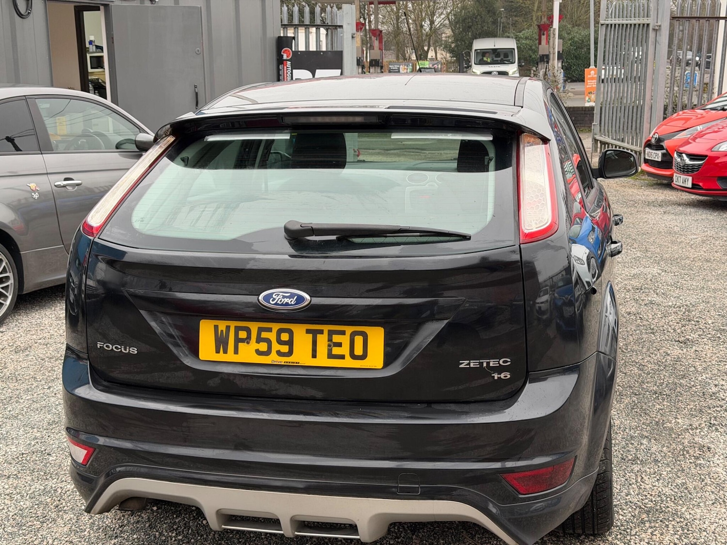 Used Ford Focus 2010 for sale - 77425942: Photo 12