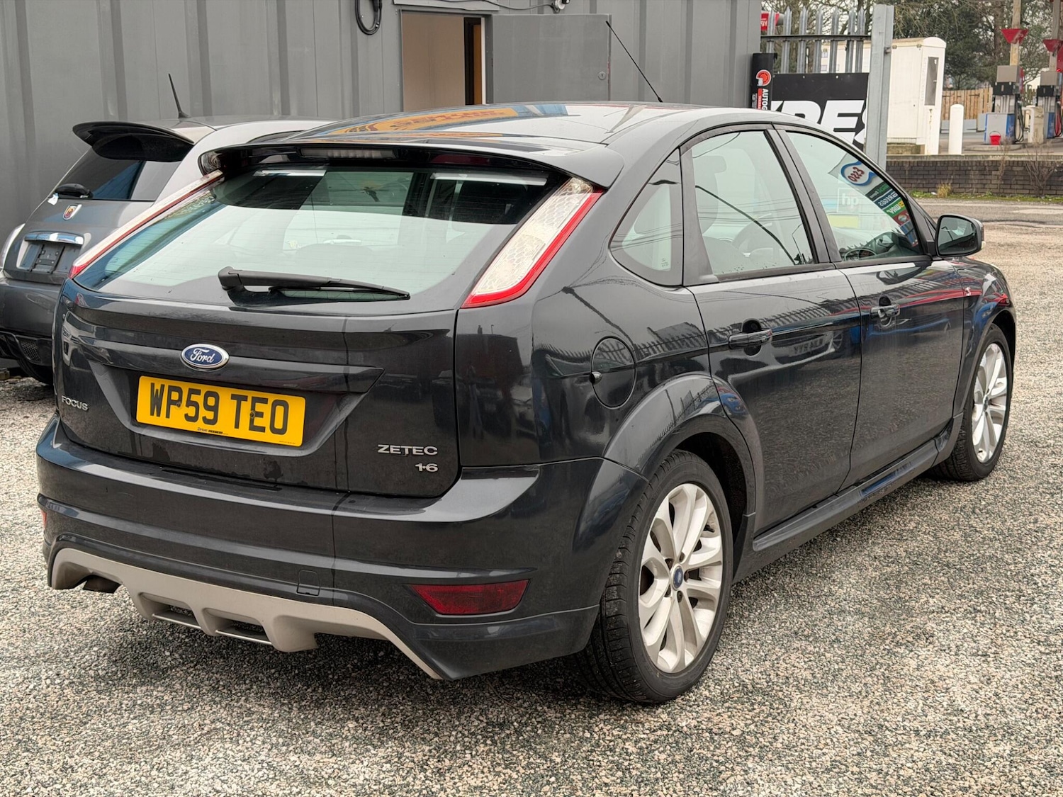 Used Ford Focus 2010 for sale - 77425942: Photo 13