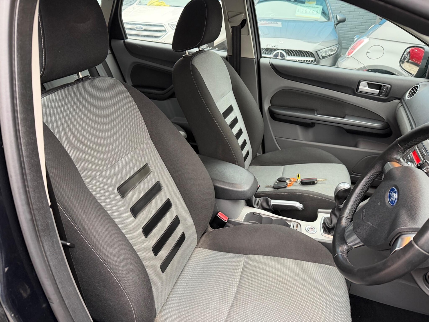 Used Ford Focus 2010 for sale - 77425942: Photo 19