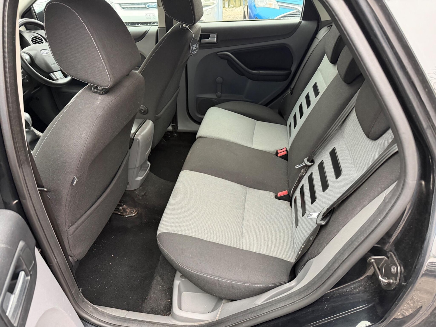 Used Ford Focus 2010 for sale - 77425942: Photo 22