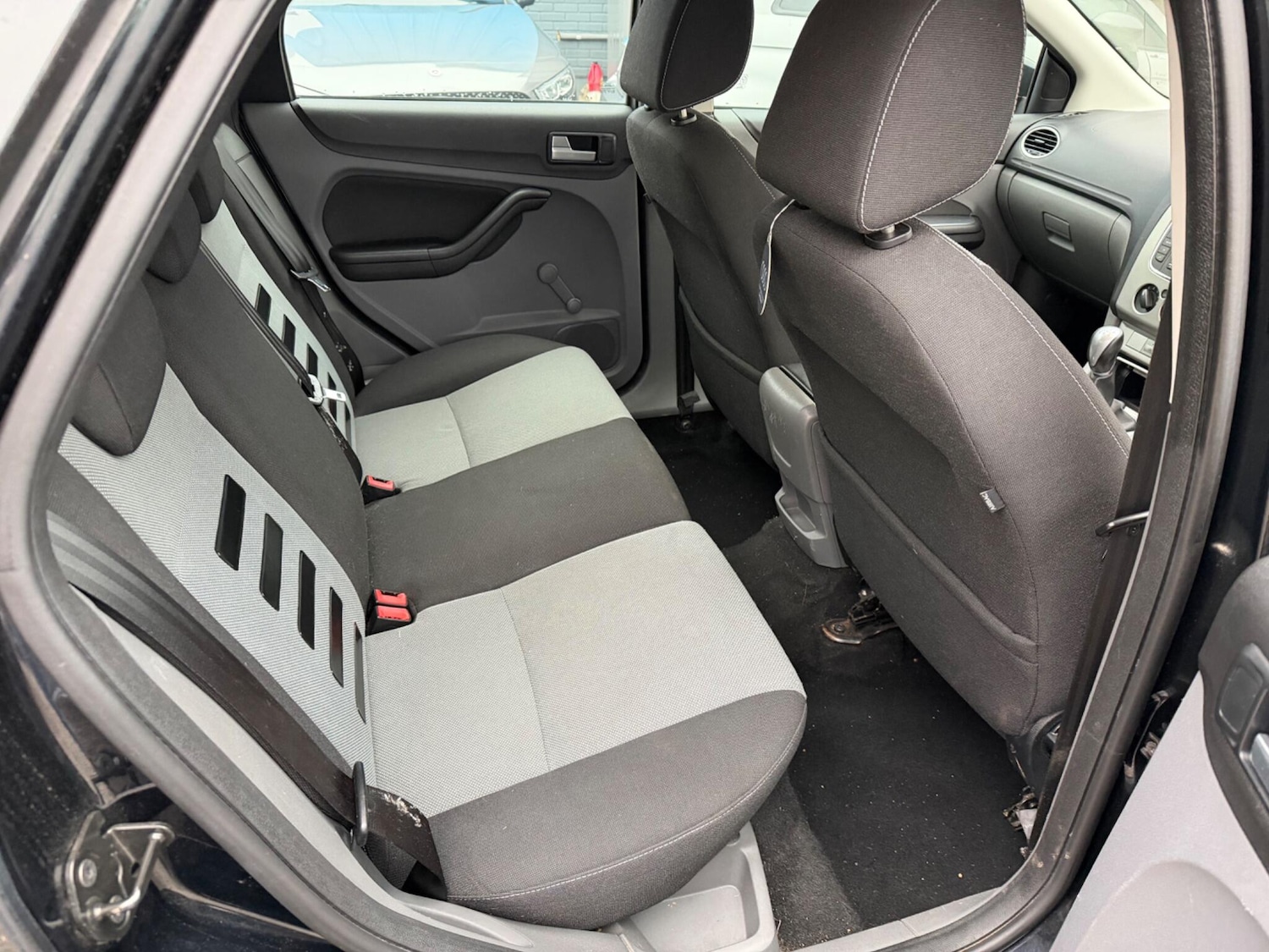 Used Ford Focus 2010 for sale - 77425942: Photo 23