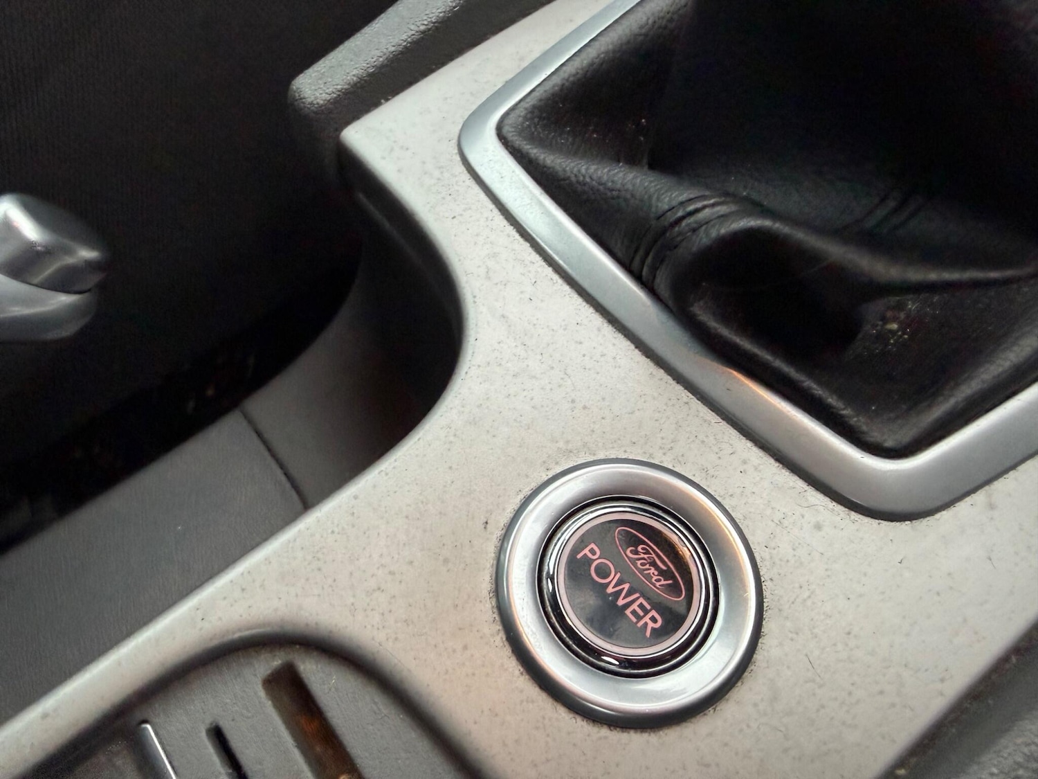 Used Ford Focus 2010 for sale - 77425942: Photo 25