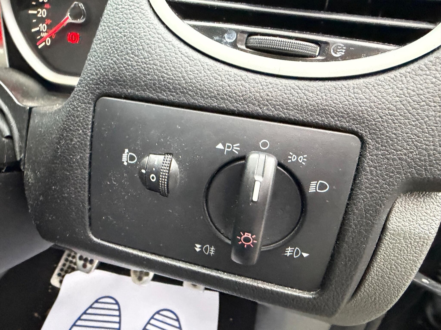 Used Ford Focus 2010 for sale - 77425942: Photo 27