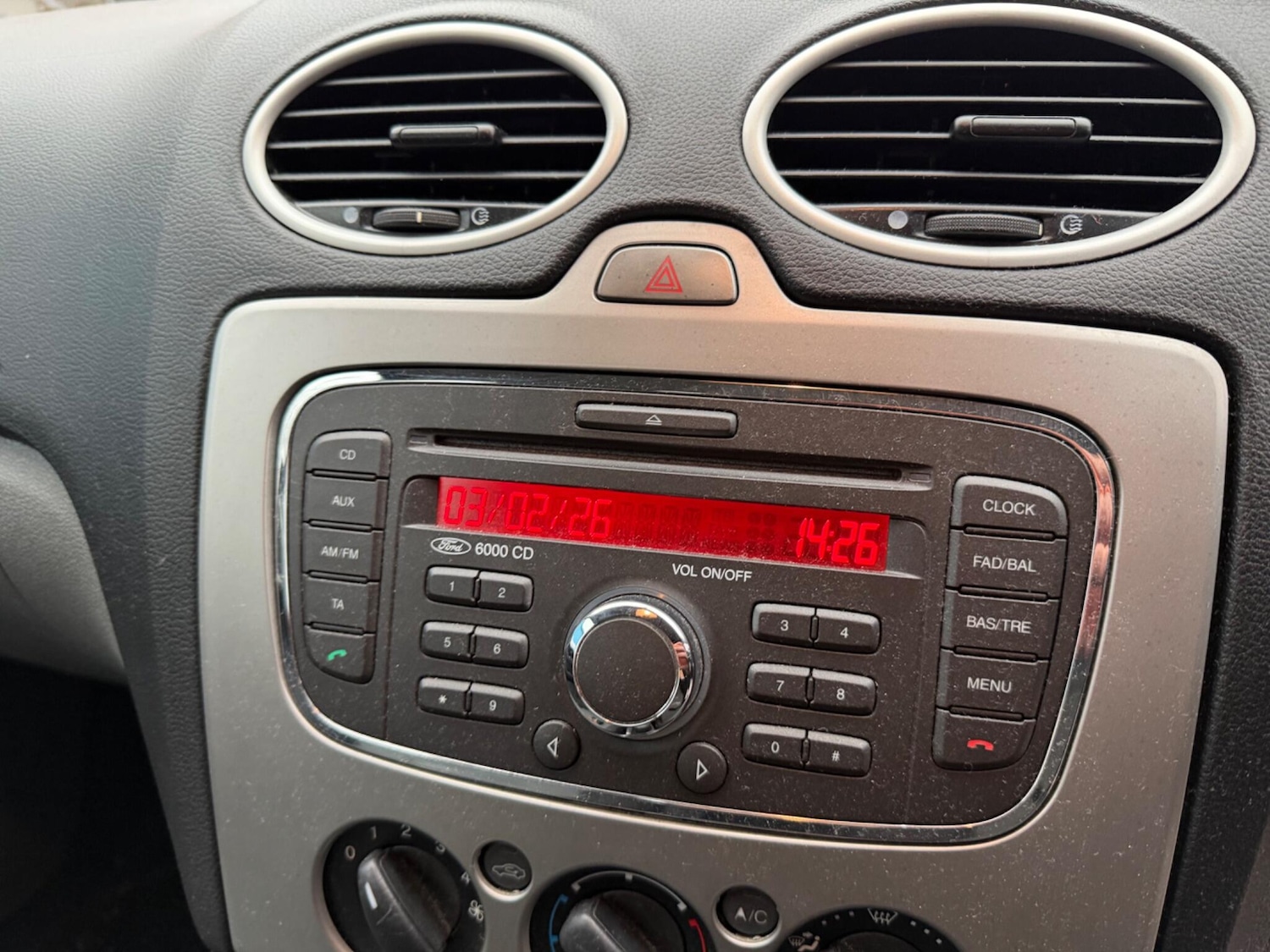 Used Ford Focus 2010 for sale - 77425942: Photo 30