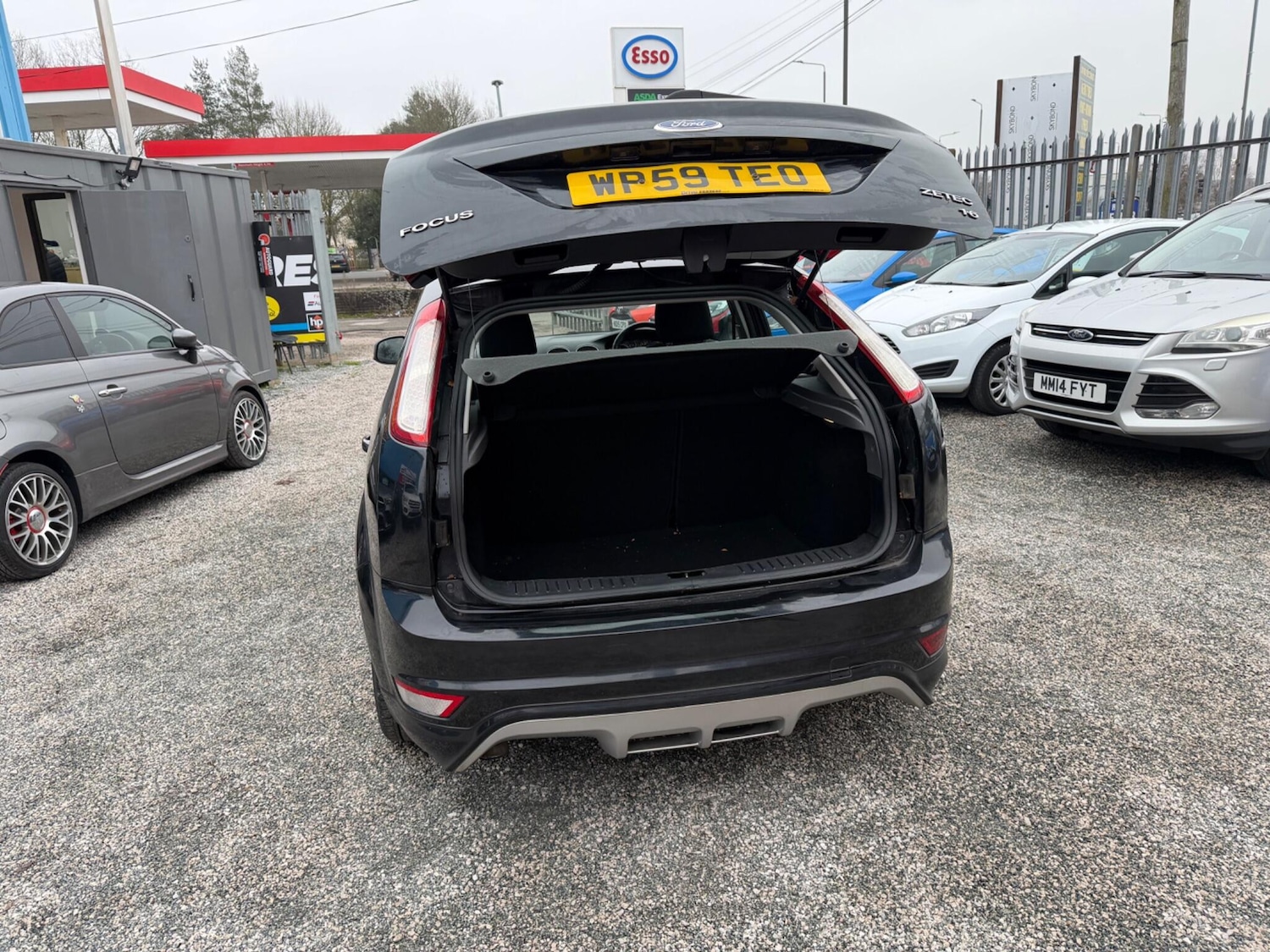 Used Ford Focus 2010 for sale - 77425942: Photo 32