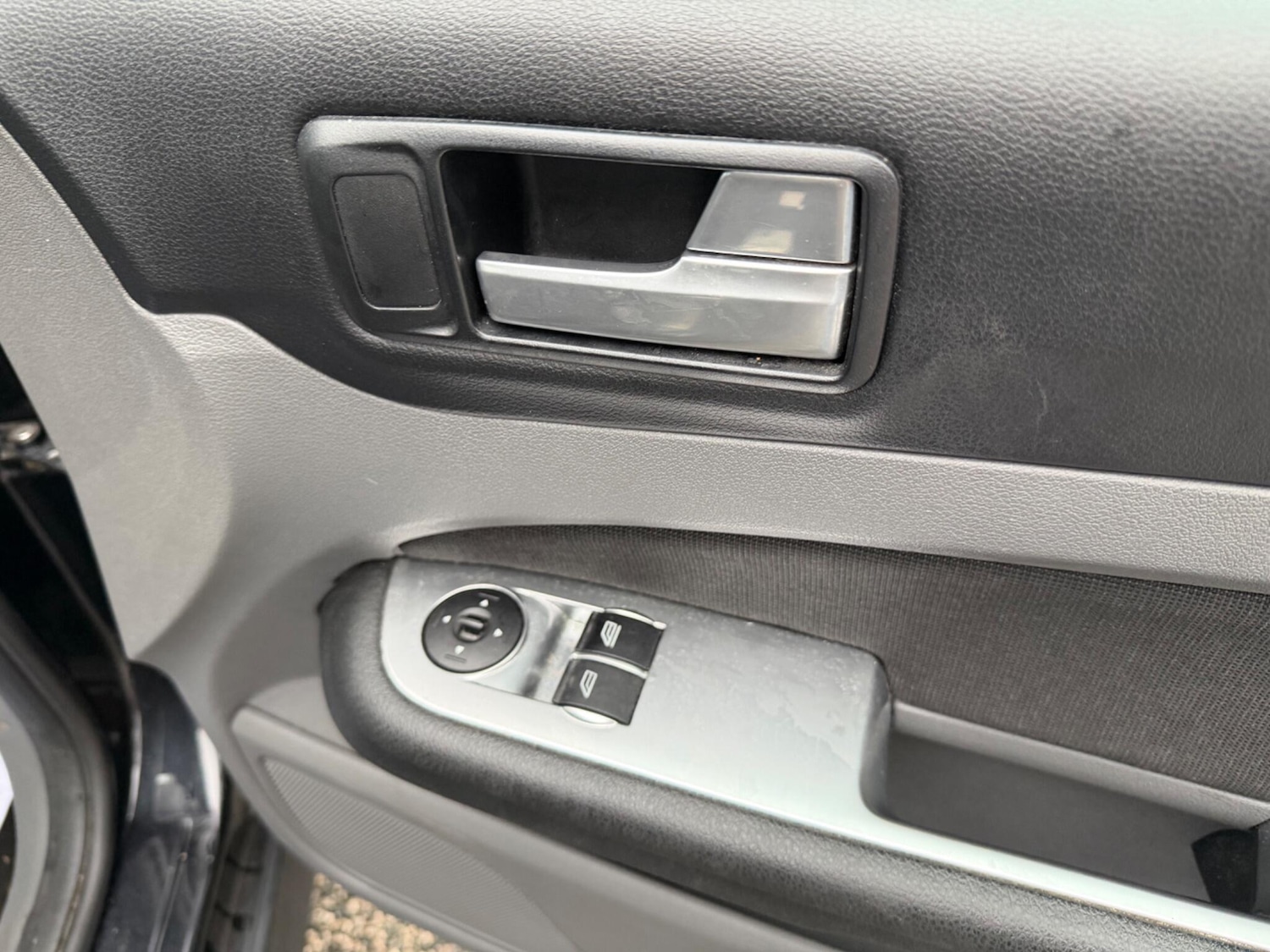 Used Ford Focus 2010 for sale - 77425942: Photo 42