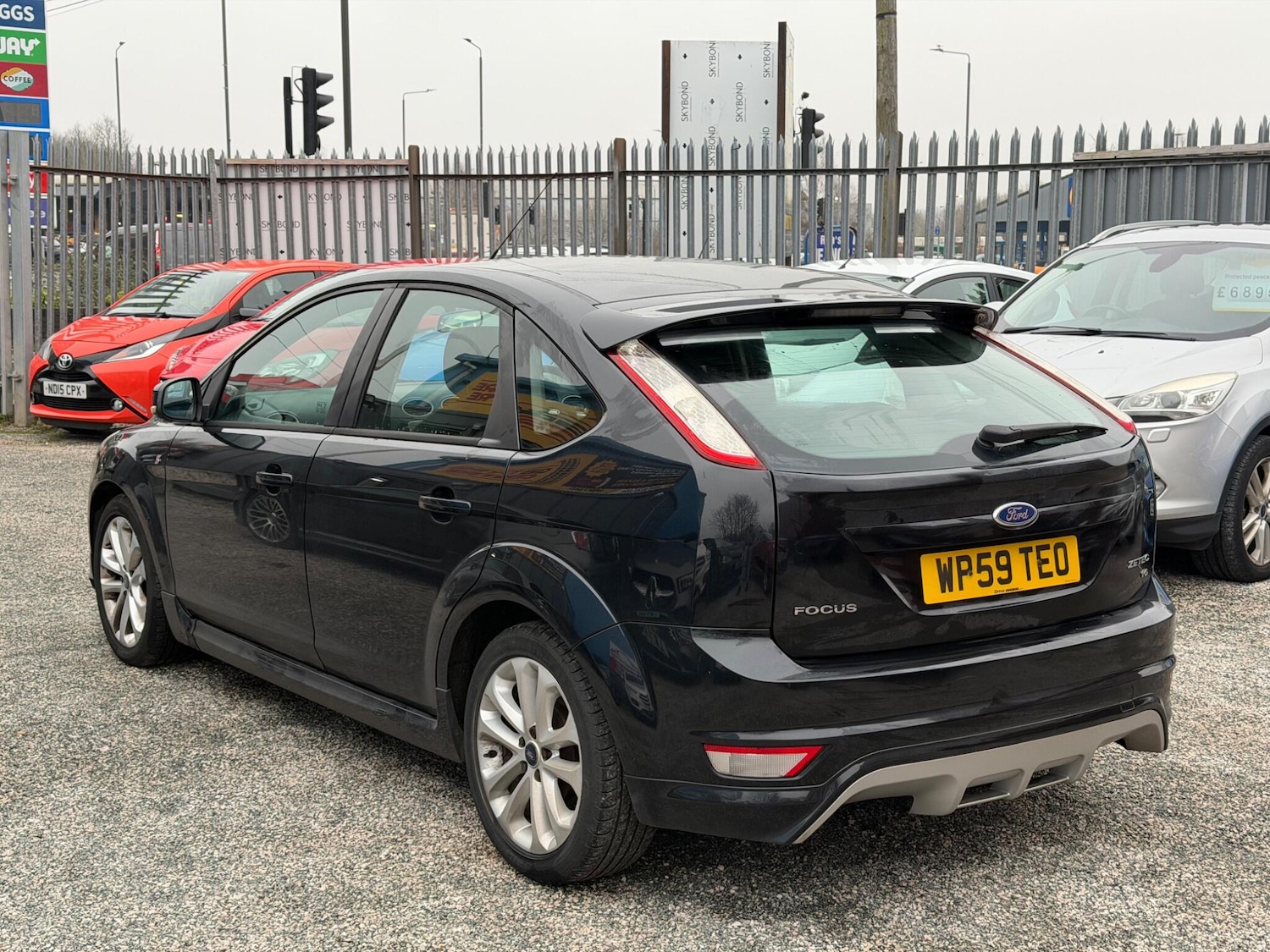 Used Ford Focus 2010 for sale - 77425942: Photo 9