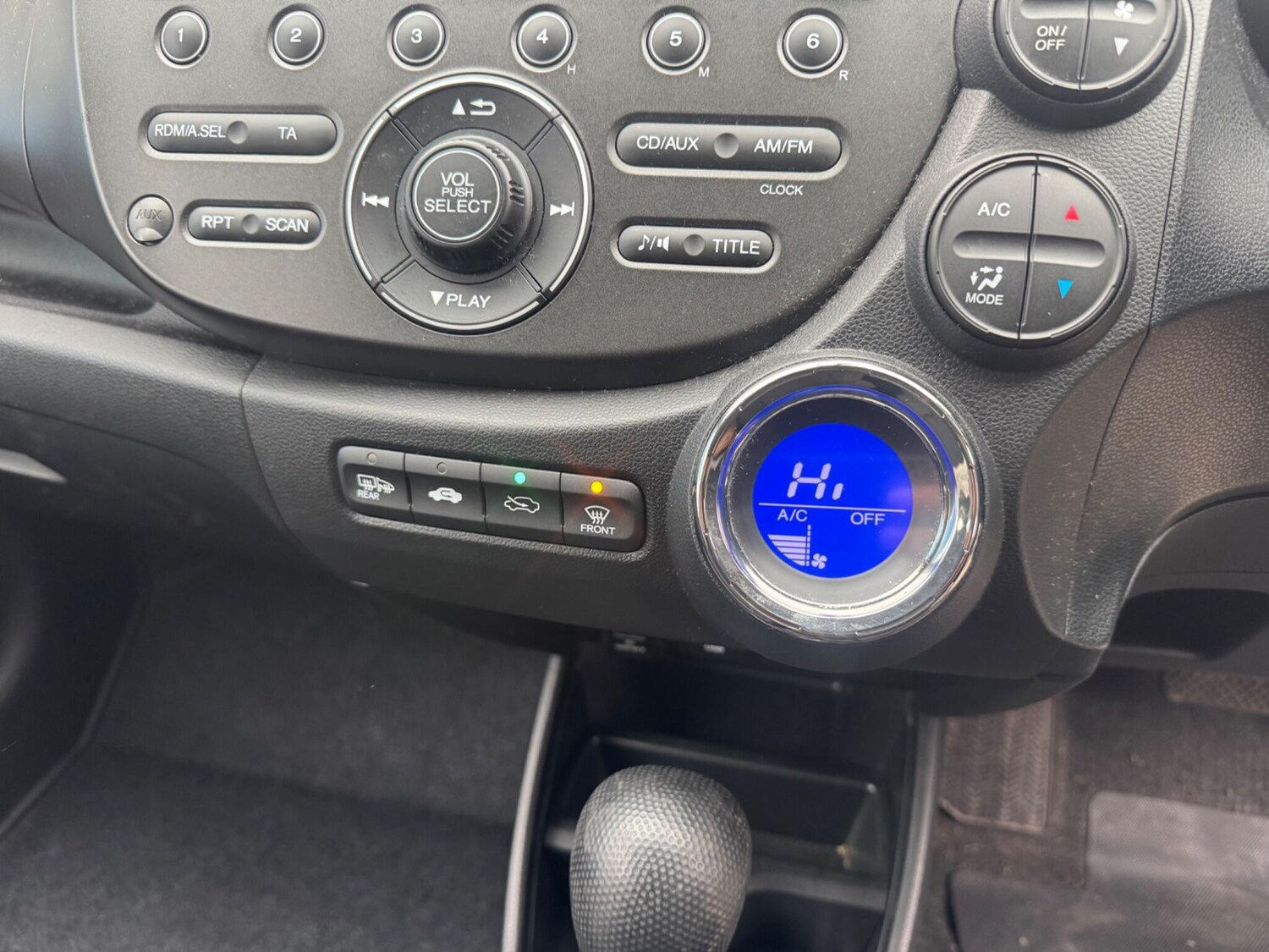 Used Honda Jazz 2013 for sale - 77479421: Photo 14