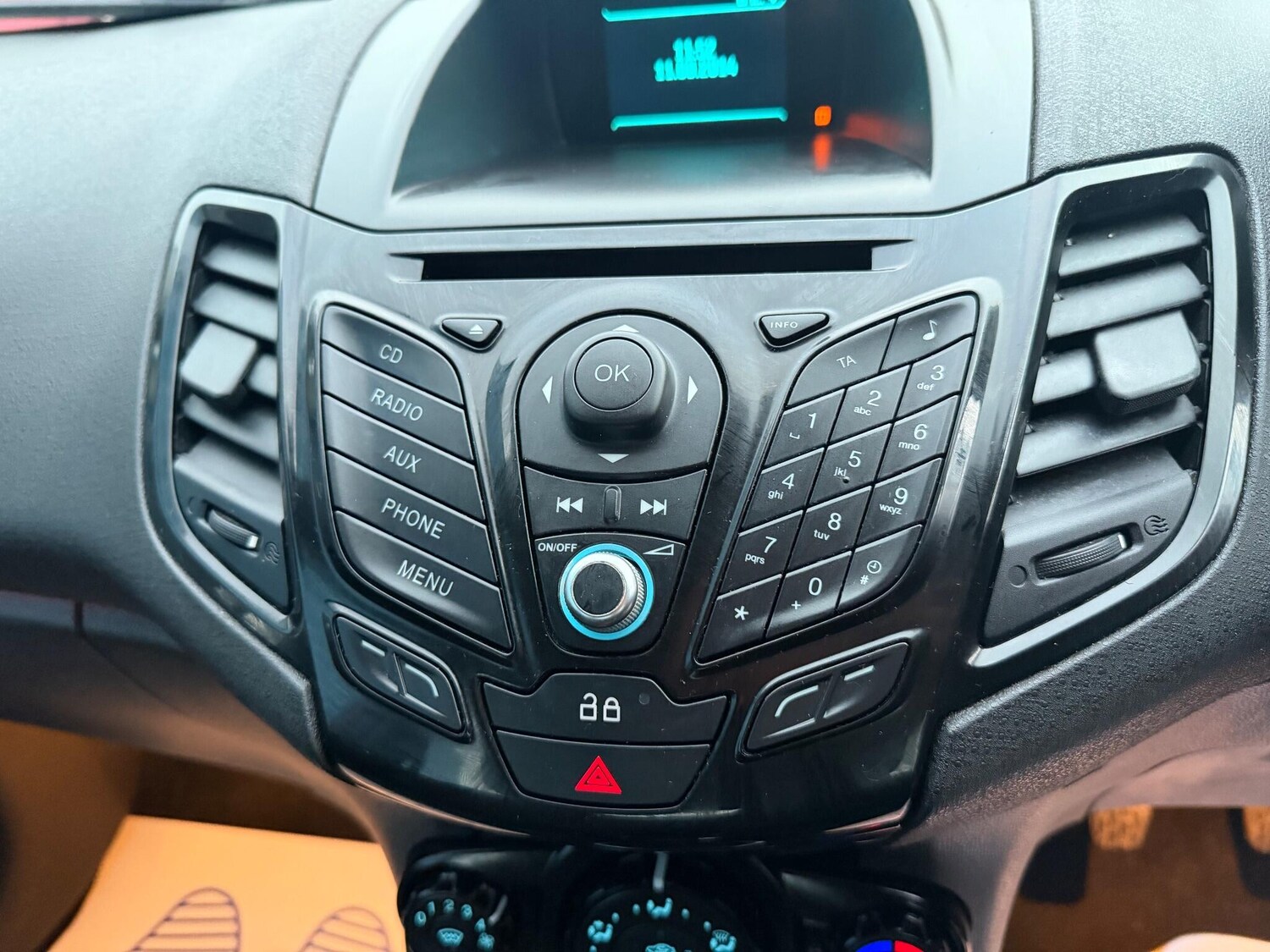 Used Ford Fiesta 2013 for sale - 77400755: Photo 19