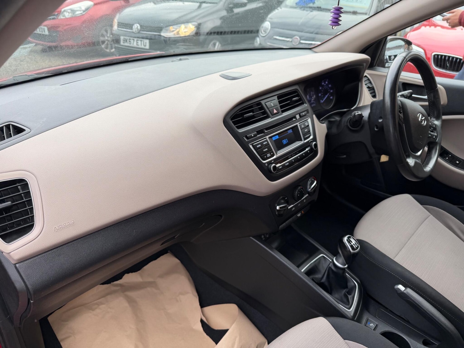 Used Hyundai i20 2015 for sale - 77705282: Photo 14