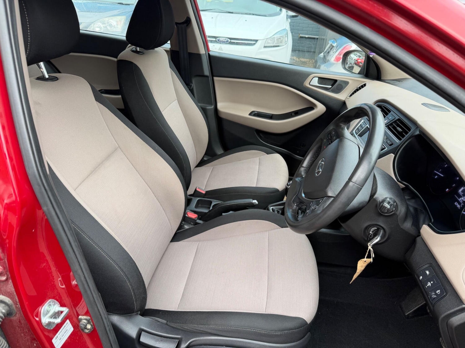 Used Hyundai i20 2015 for sale - 77705282: Photo 18