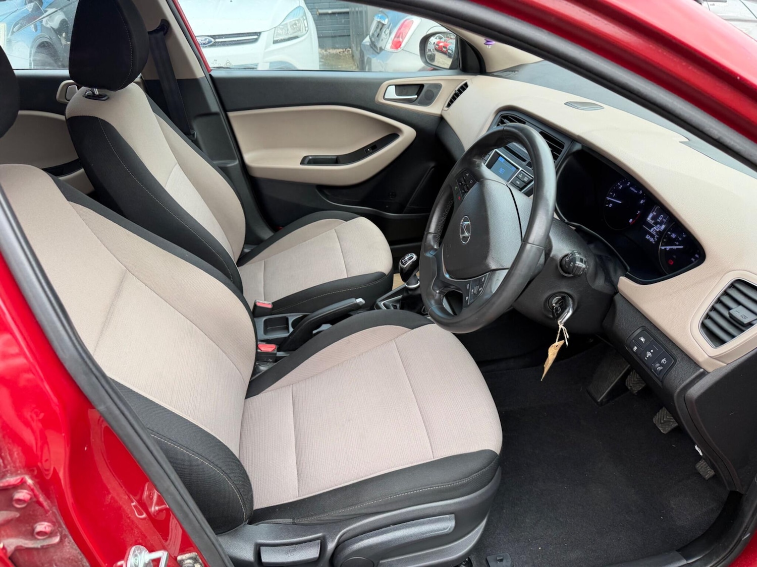 Used Hyundai i20 2015 for sale - 77705282: Photo 19