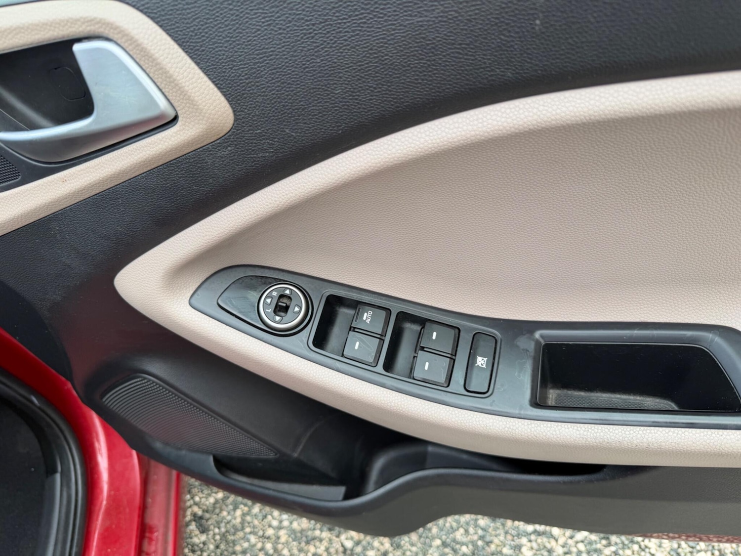 Used Hyundai i20 2015 for sale - 77705282: Photo 28