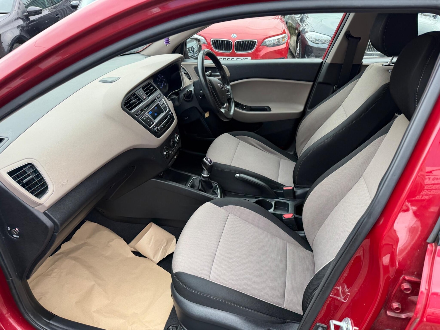 Used Hyundai i20 2015 for sale - 77705282: Photo 35