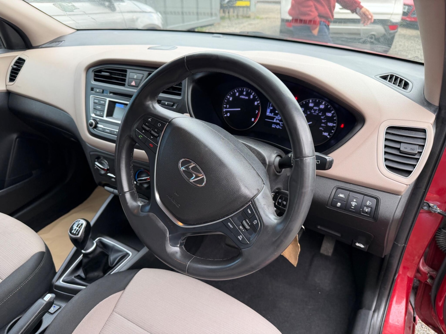 Used Hyundai i20 2015 for sale - 77705282: Photo 41