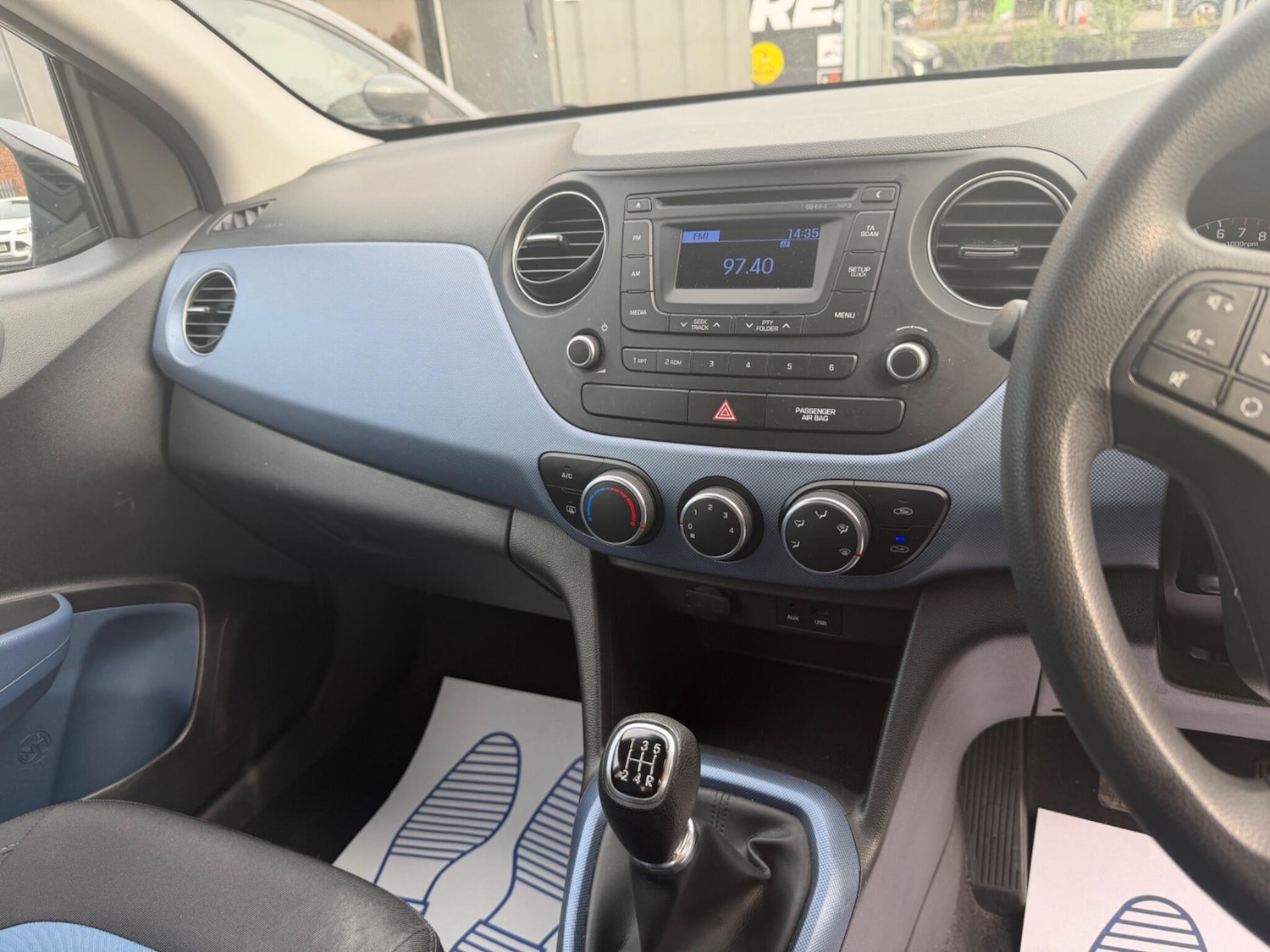 Used Hyundai i10 2014 for sale - 77993496: Photo 15