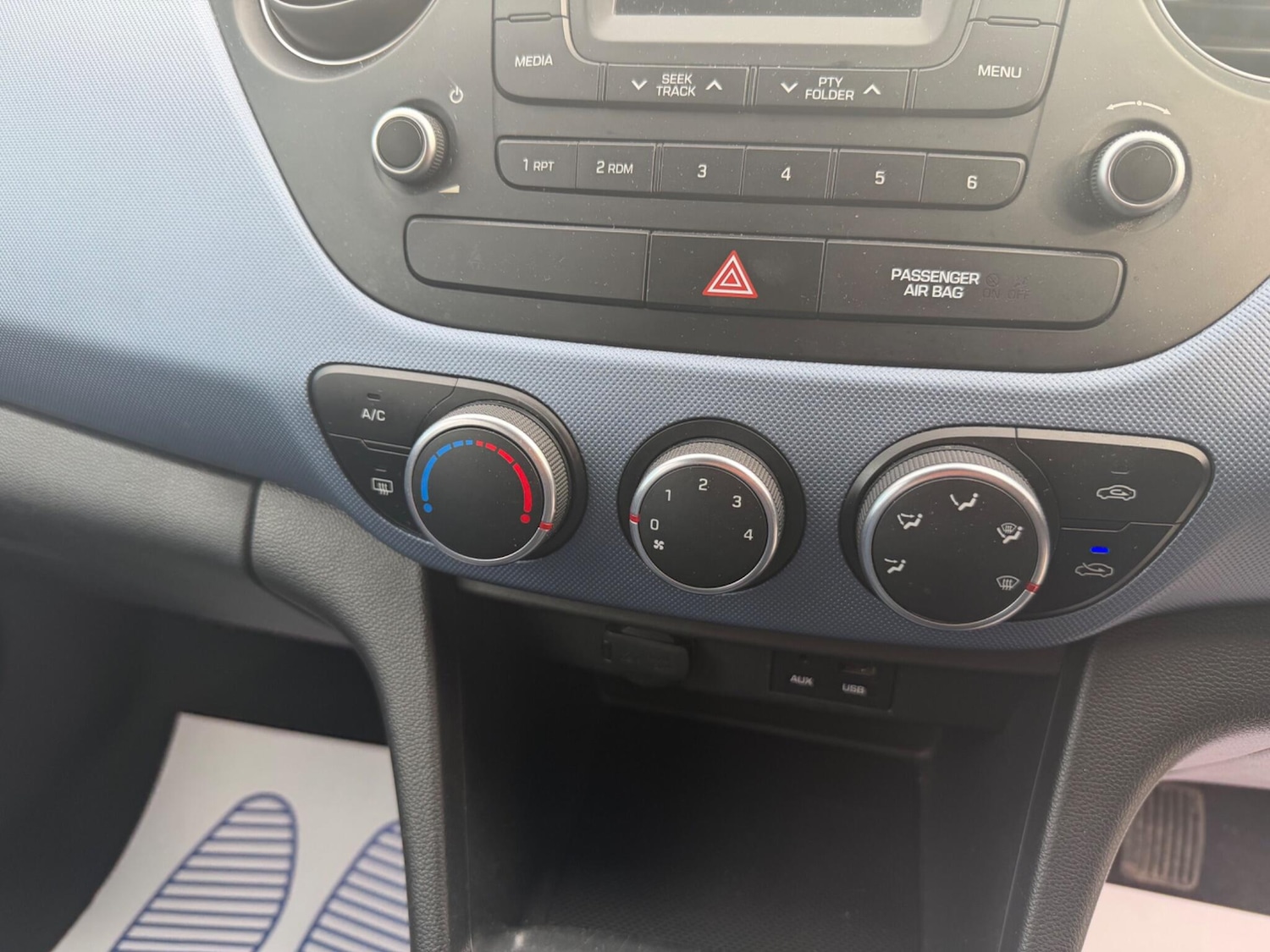 Used Hyundai i10 2014 for sale - 77993496: Photo 16