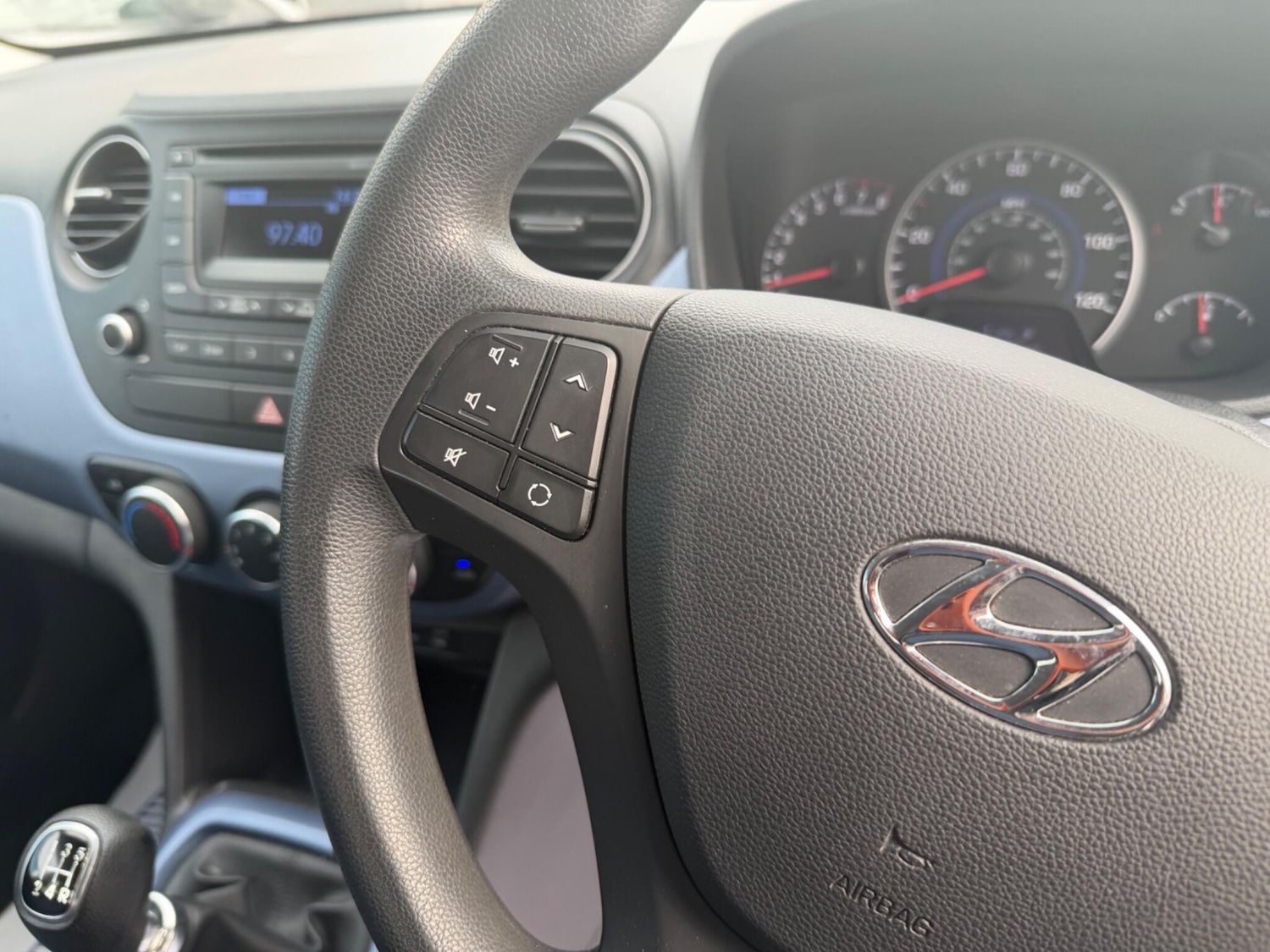 Used Hyundai i10 2014 for sale - 77993496: Photo 21