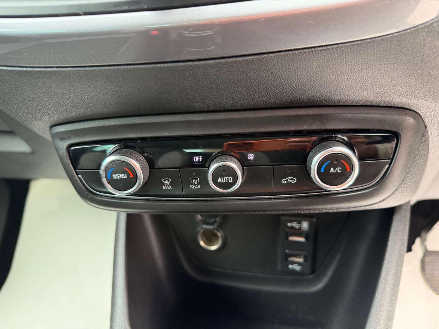 Used Vauxhall Crossland X 2019 for sale - 77993807: Photo 31