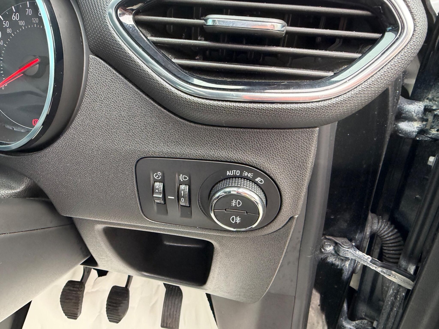 Used Vauxhall Crossland X 2019 for sale - 77993807: Photo 35