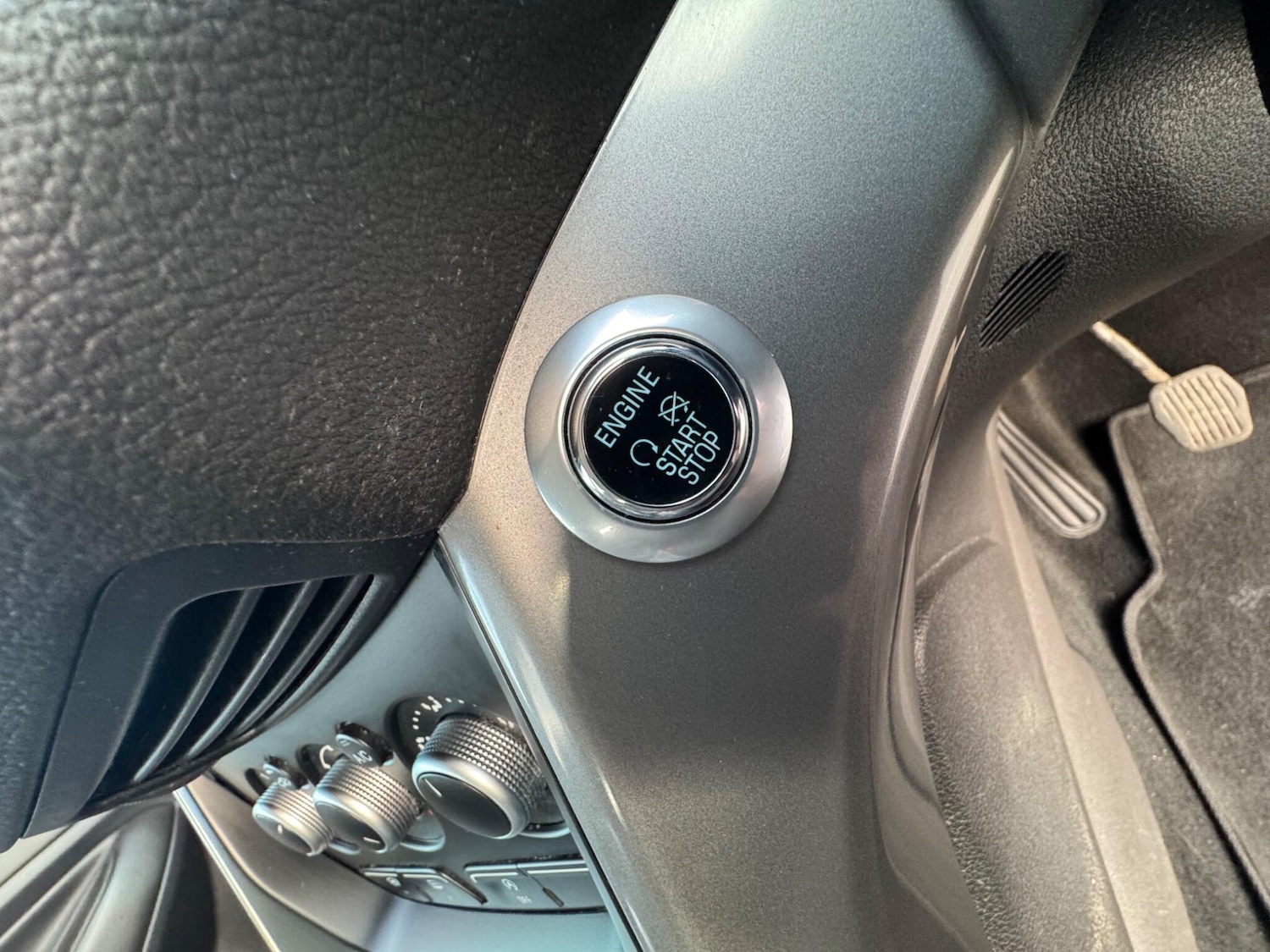 Used Ford Kuga 2015 for sale - 77883134: Photo 32