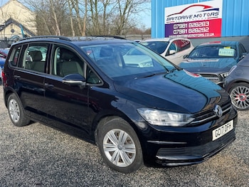 Used Volkswagen Touran 2017 for sale - 77752996: Photo