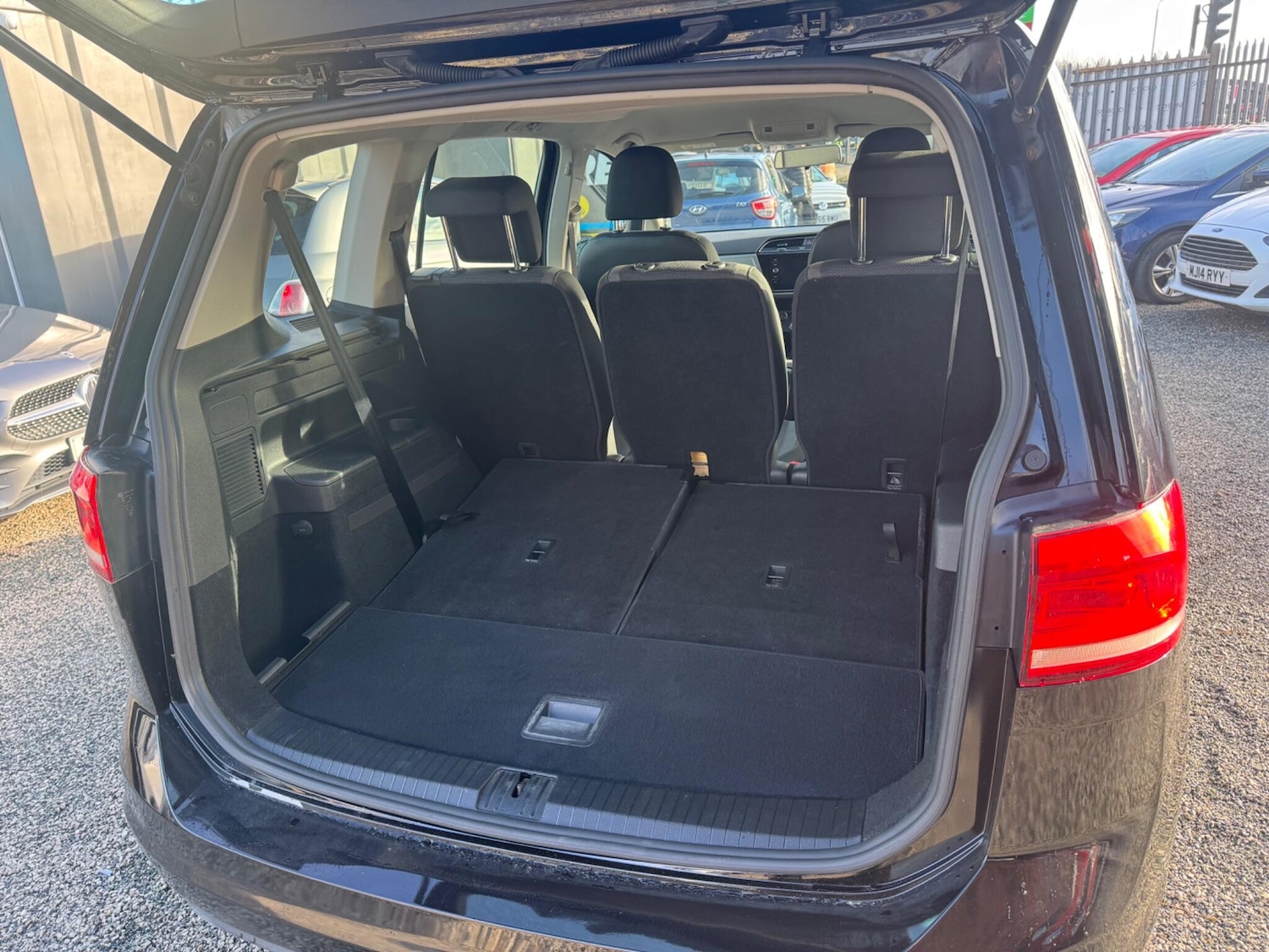 Used Volkswagen Touran for sale - 77752996: Photo 37