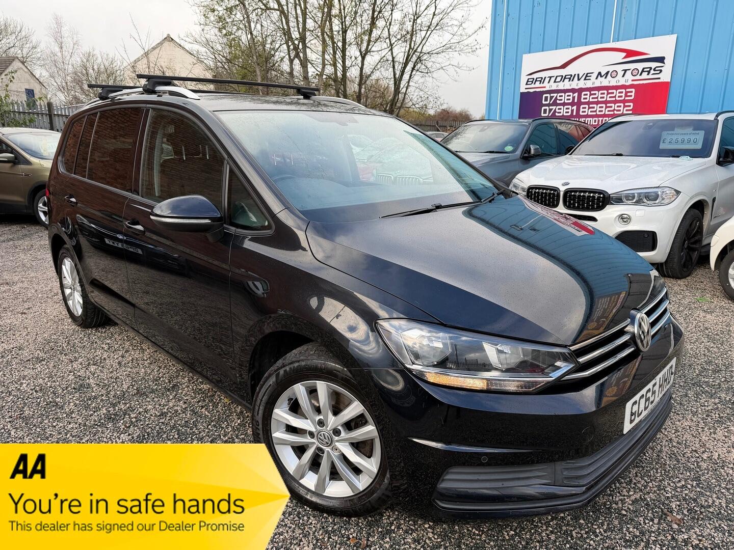 Used Volkswagen Touran 2016 for sale - 76786538: Photo 1
