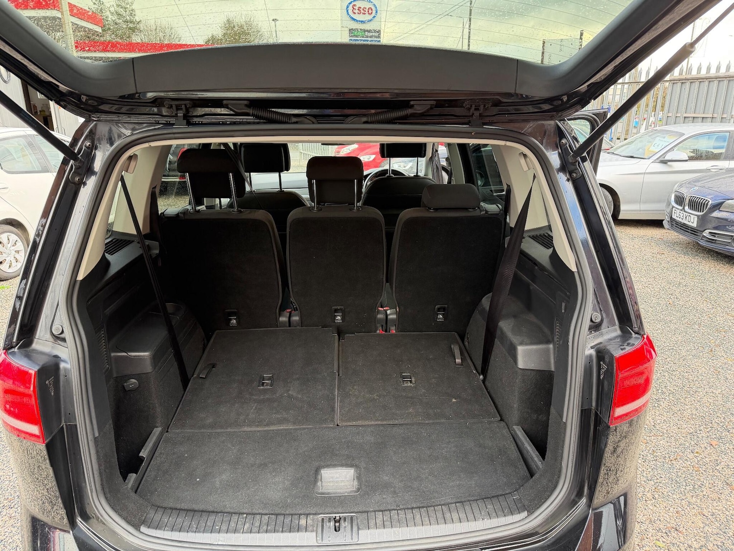 Used Volkswagen Touran 2016 for sale - 76786538: Photo 10