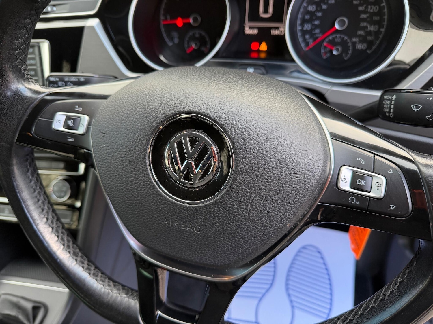 Used Volkswagen Touran 2016 for sale - 76786538: Photo 22