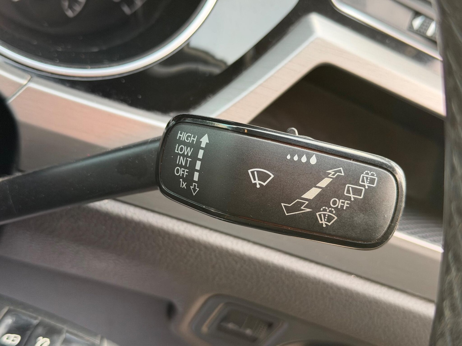 Used Volkswagen Touran 2016 for sale - 76786538: Photo 48