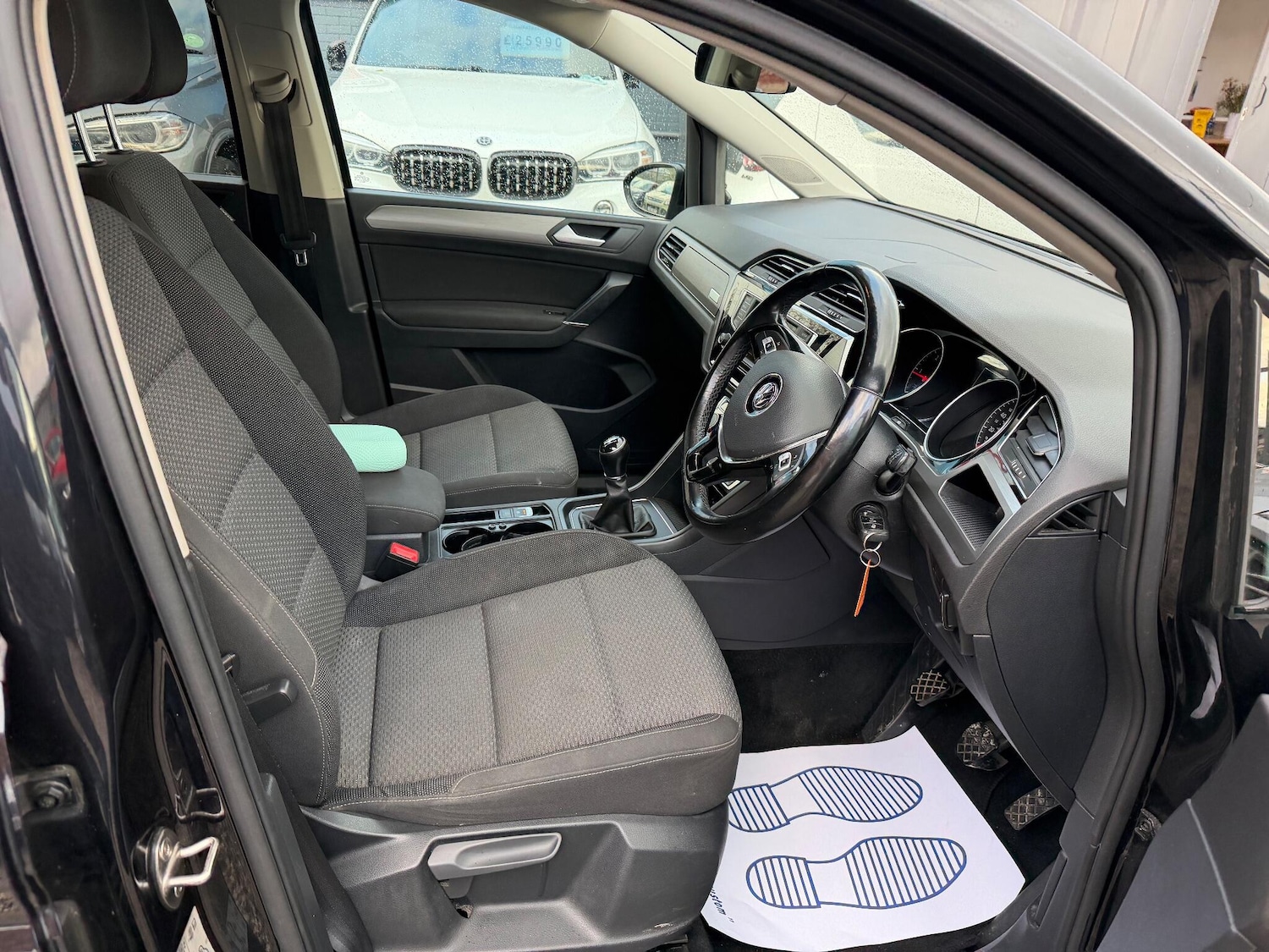 Used Volkswagen Touran 2016 for sale - 76786538: Photo 8