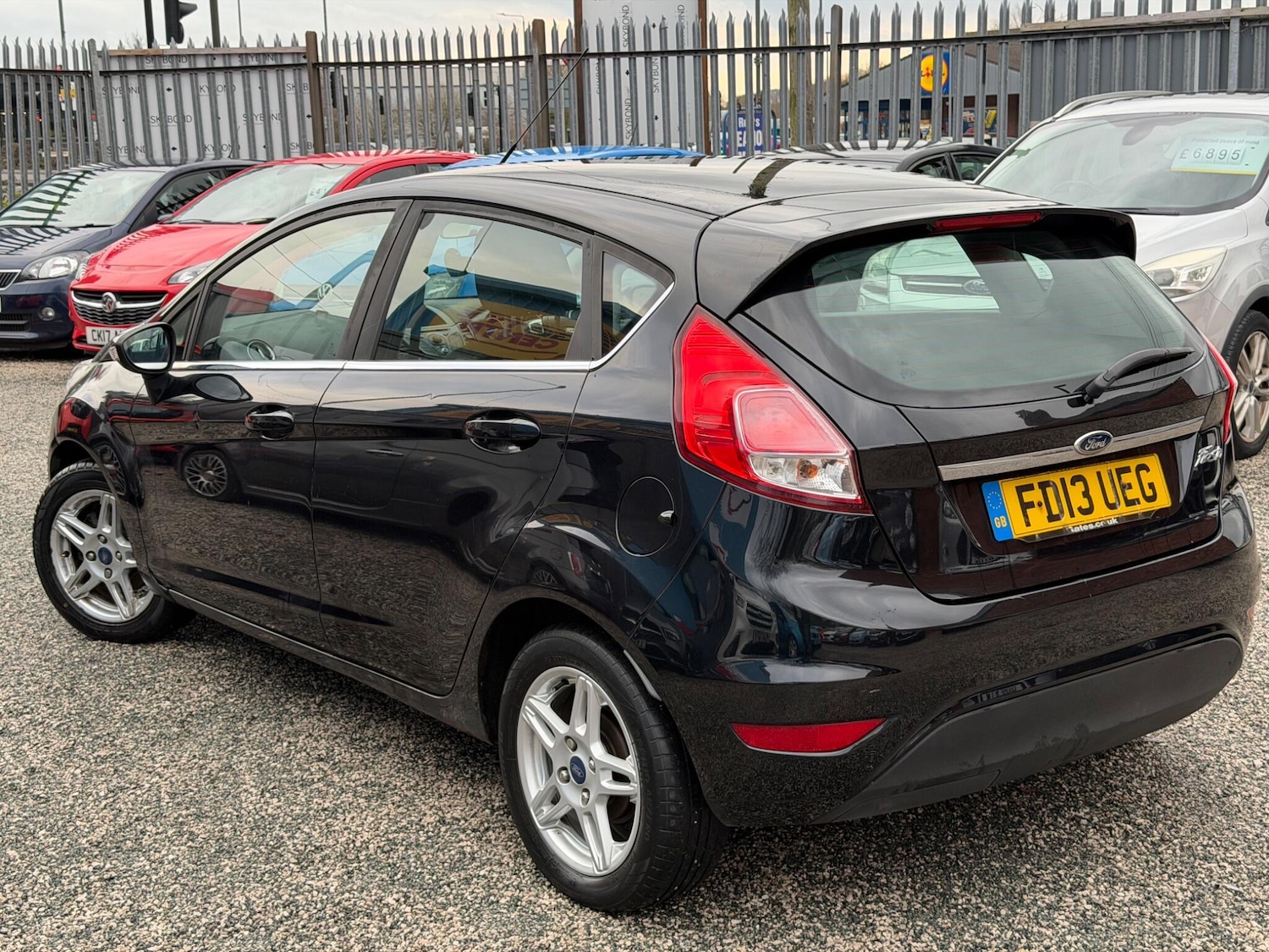 Used Ford Fiesta 2013 for sale - 77523984: Photo 9