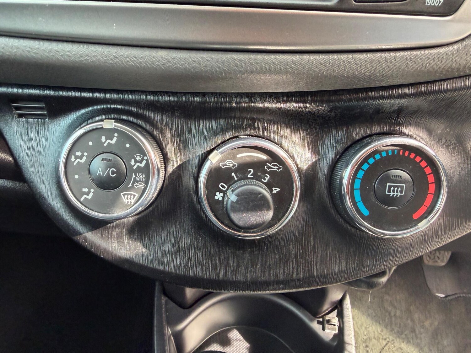 Used Toyota Yaris for sale - 78214730: Photo 24